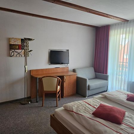 Hotel Zur Krone Hasselfelde Esterno foto