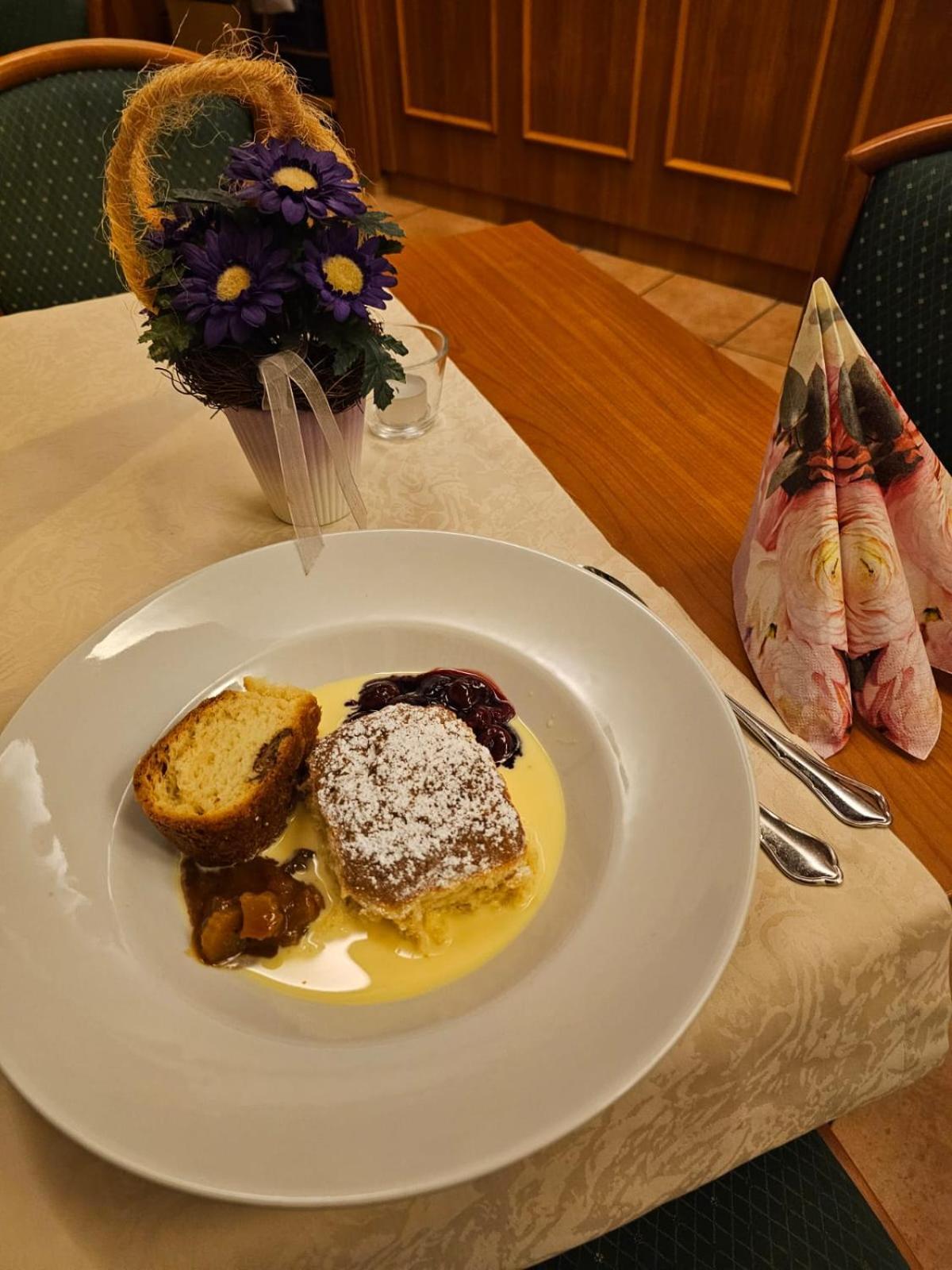 Hotel Zur Krone Hasselfelde Esterno foto
