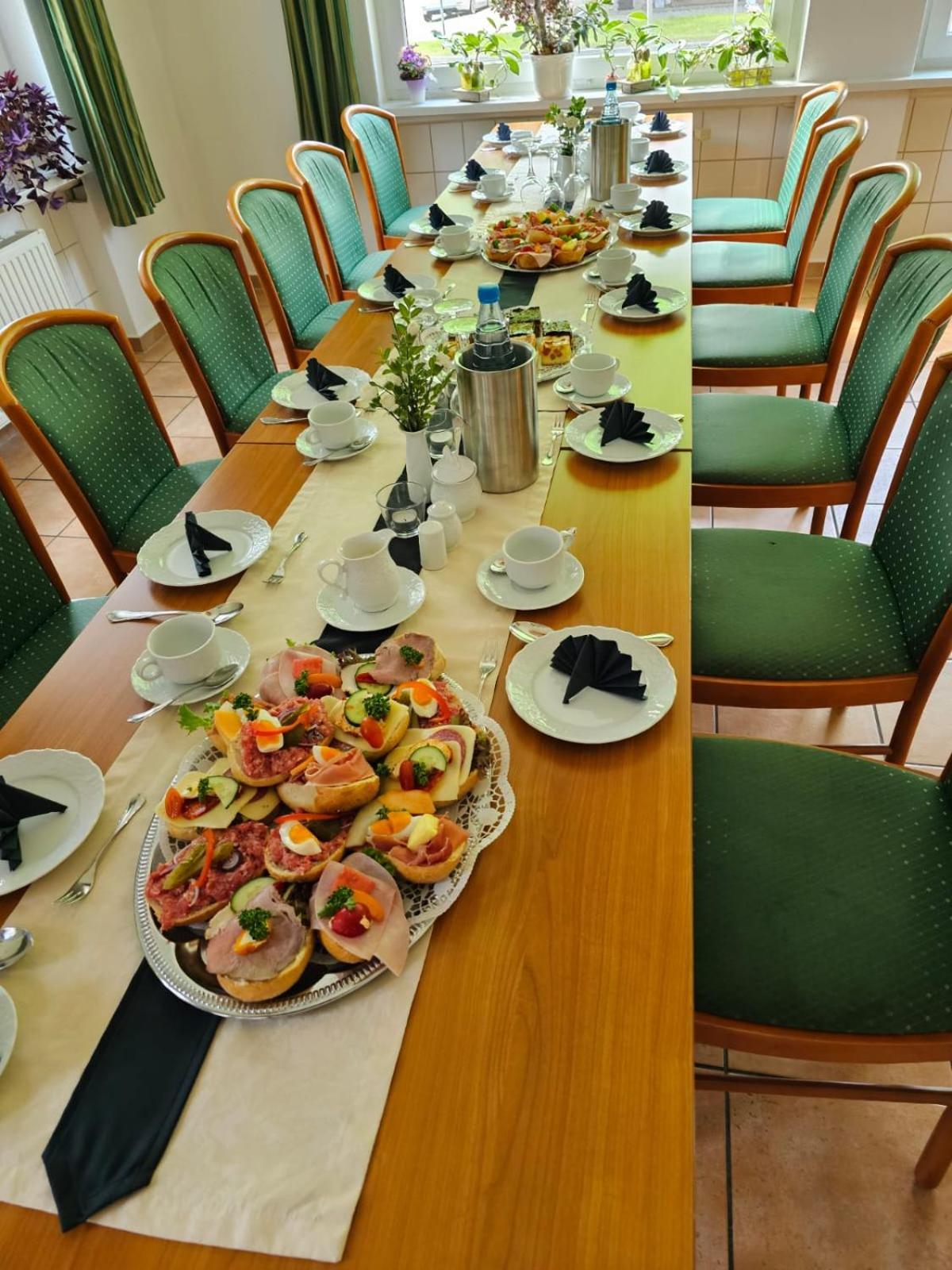 Hotel Zur Krone Hasselfelde Esterno foto