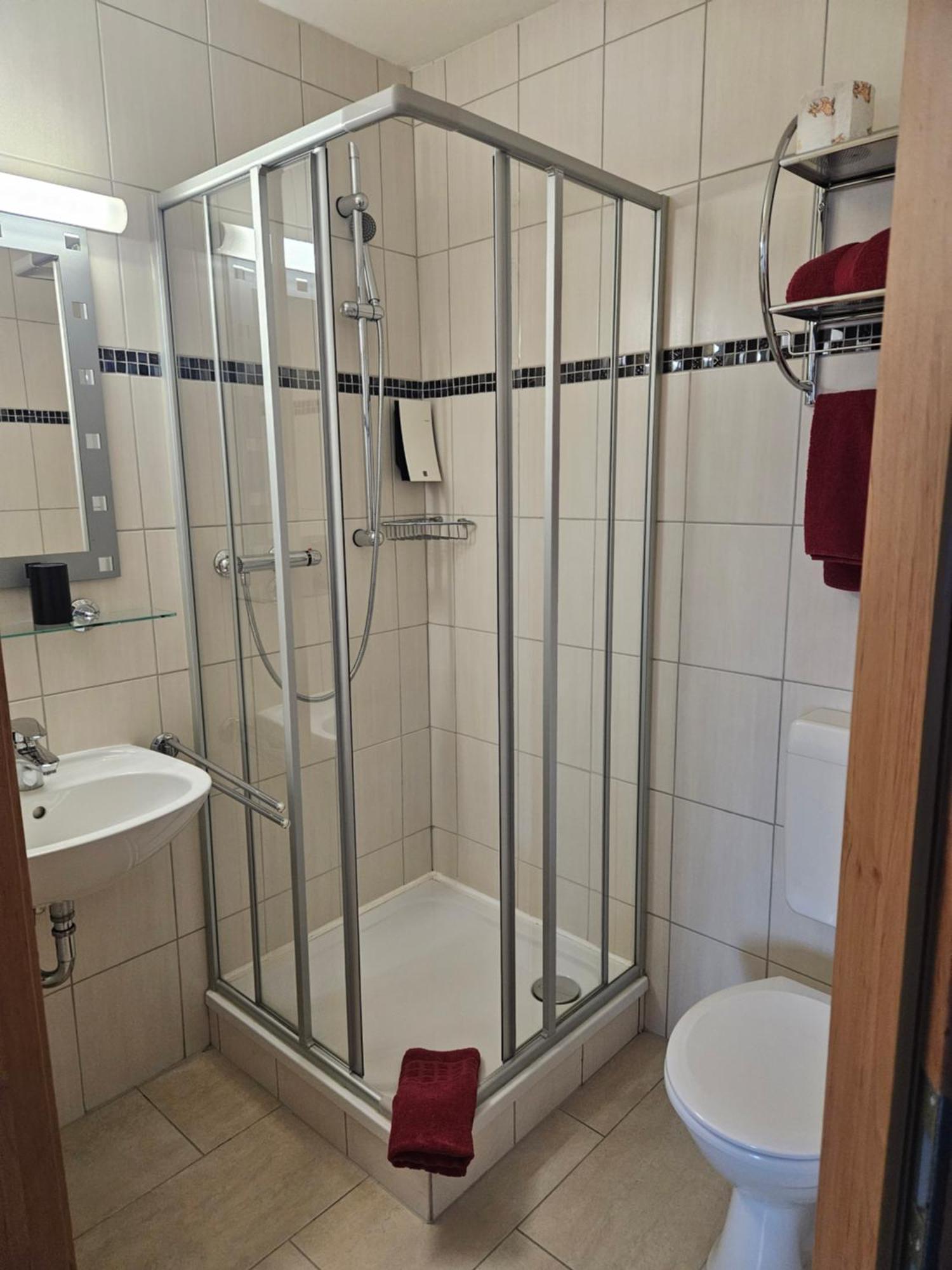 Hotel Zur Krone Hasselfelde Esterno foto