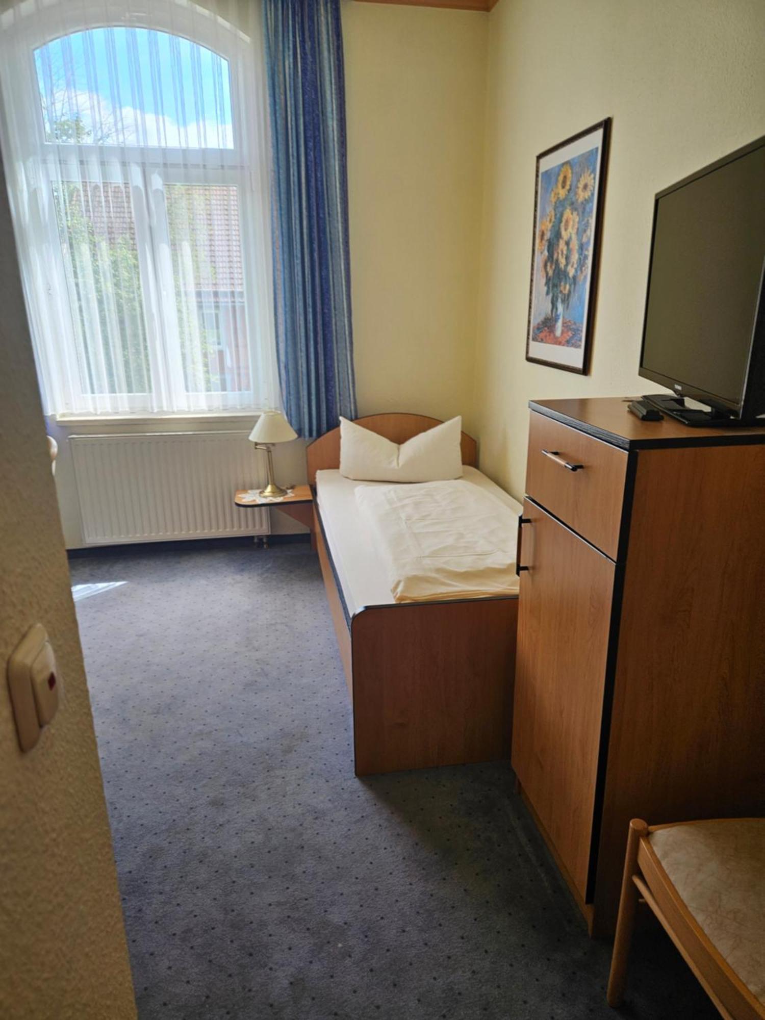 Hotel Zur Krone Hasselfelde Esterno foto